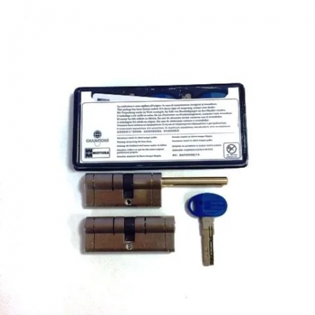 Два цилиндра Champions PRO под один ключ 41x41 + 41x31 шток под вертушку