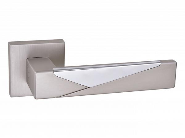 Ручка Leia 075- 15E квадрат MSN/CP ZAMAK ORO-ORO