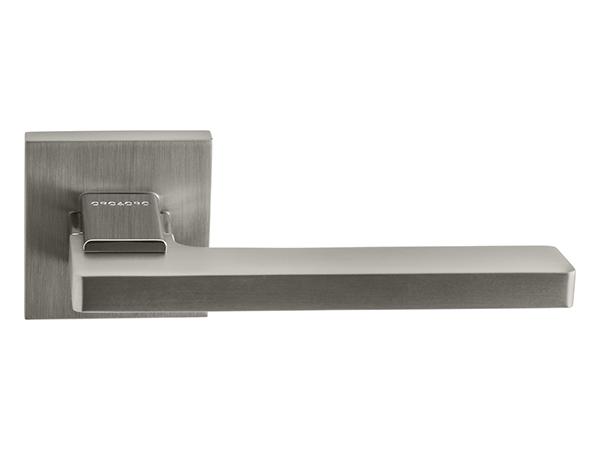 Ручка Alba 068- 15E квадрат MSN/CP ZAMAK ORO-ORO